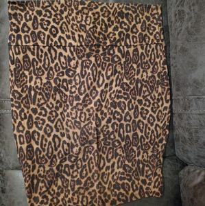 Leopard print pencil skirt